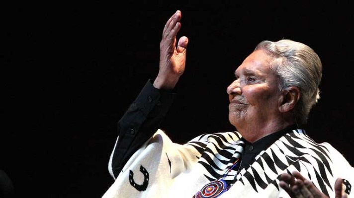 Telediario 1 - México despide a Chavela