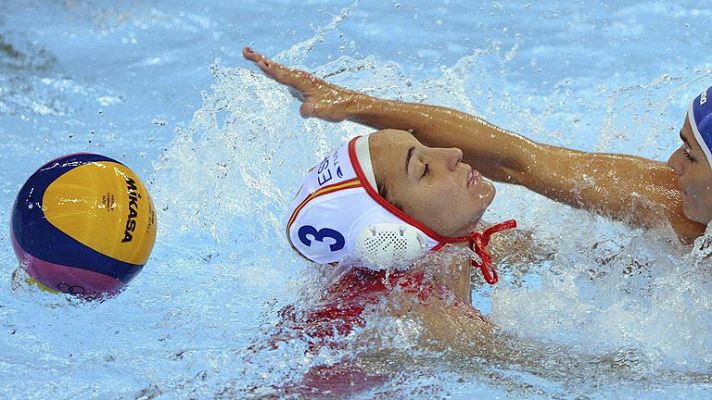 Telediario 1 - El waterpolo, a un paso de las medallas