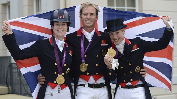 Telediario 1 - Fiebre del oro entre los aficionados británicos en Londres 2012