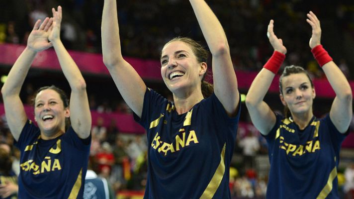 Telediario 1 - Las 'guerreras' del balonmano velan armas antes de la semifinal ante Montenegro