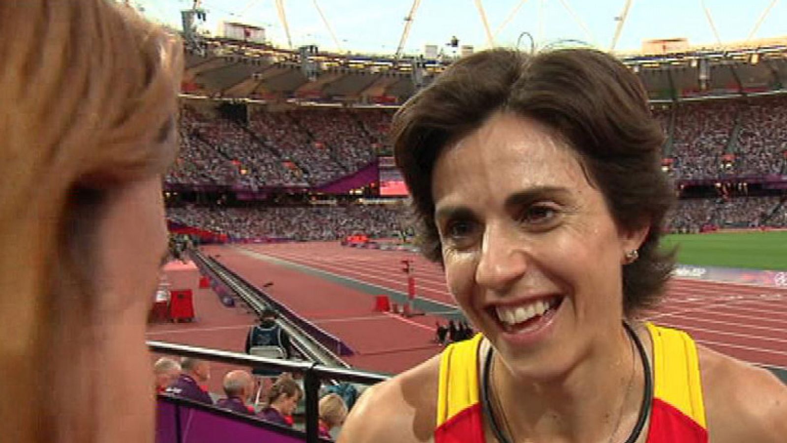 La atelta española Nuria Fernández ha asegurado estar "muy contenta" pese a su eliminación en las semifinales de los 1.500 metros, al quedar décima en su serie.