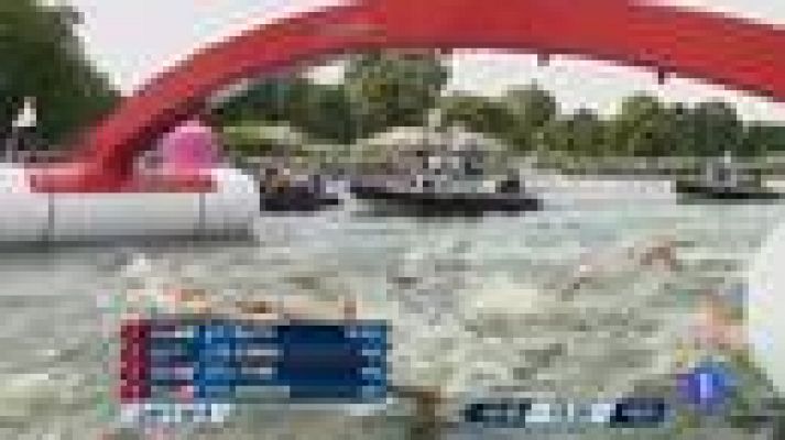 Telediario 1 - La nadadora Erika Villaécija logra diploma olímpico al quedar octava en los 10 kilómetros