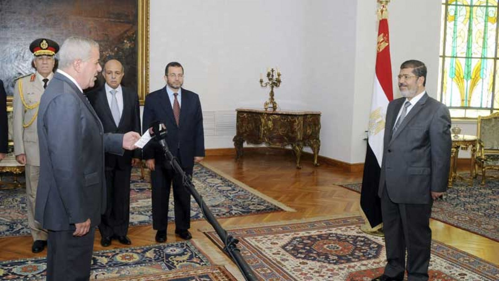 Concentración de poderes en manos del presidente egipcio Morsi