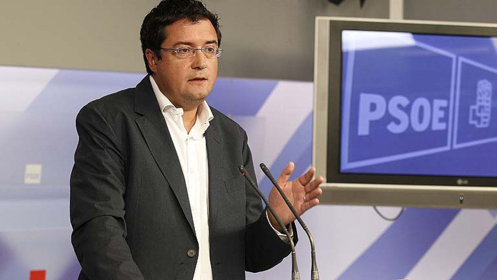 Los sindicatos reciben con cautela el anuncio de que se mantiene la ayuda de 400 euros