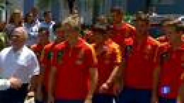 Telediario 1 - España se estrena como tricampeona frente a Puerto Rico