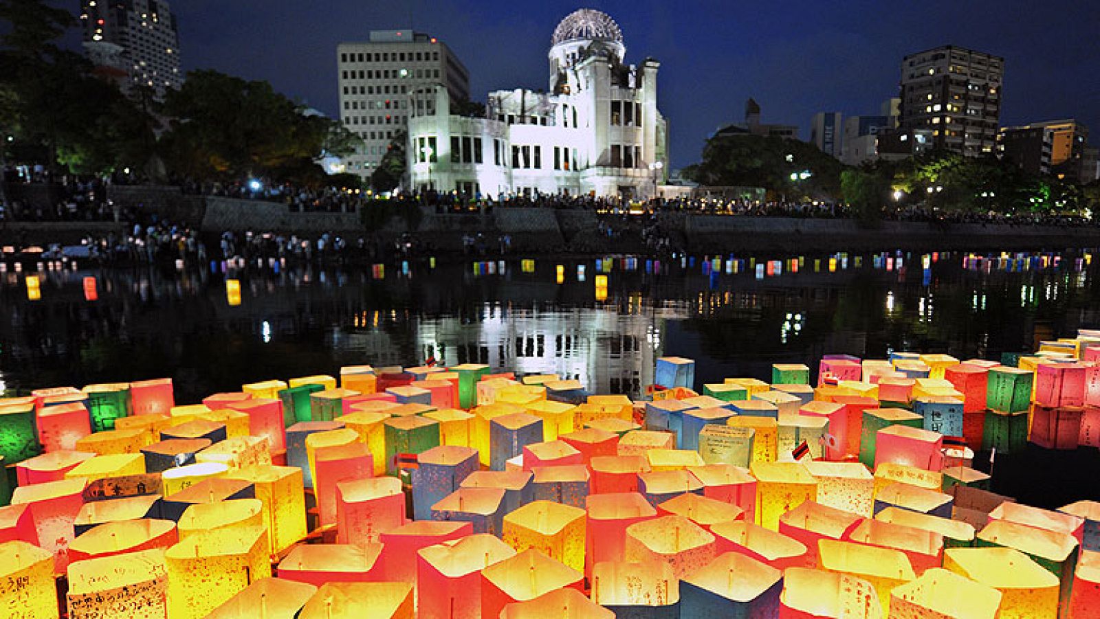 Japón conmemora su rendición en la II Guerra Mundial | Ver