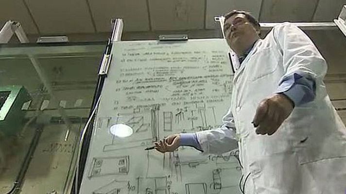 Telediario 1 - Empresas que luchan contra la obsolescencia programada