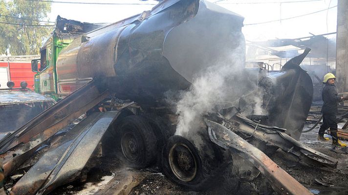 Telediario 1 - Una bomba explota junto a hotel de observadores en Siria en medio de combates