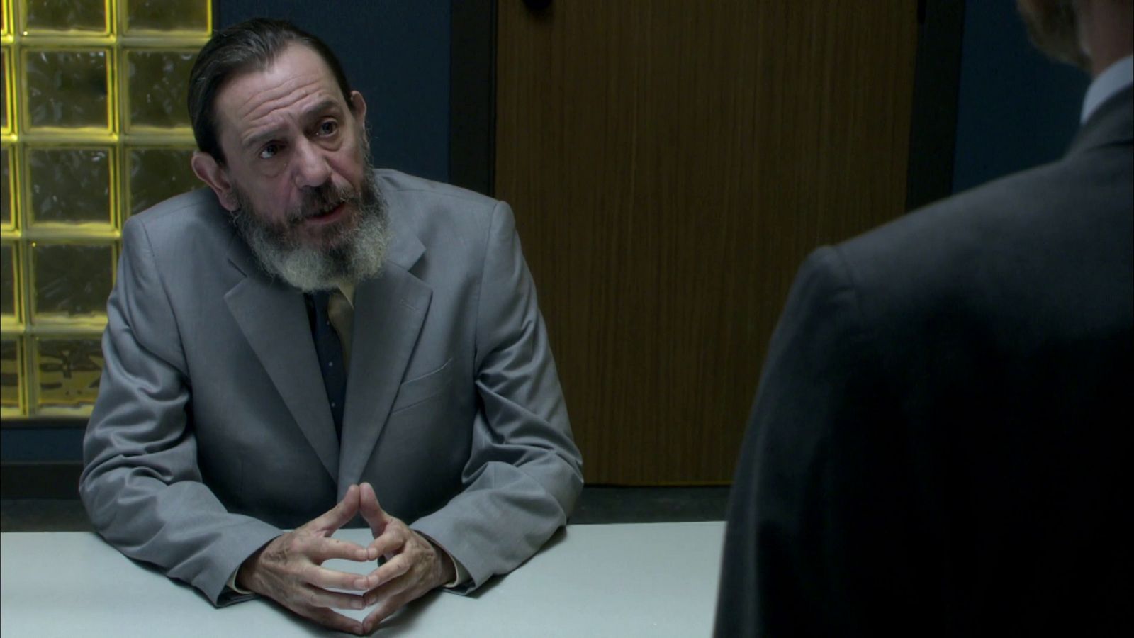 Guante blanco - Episodio 4: El vino - Ver ahora