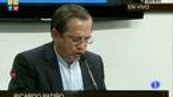 Telediario 1 - Asilo político para Assange