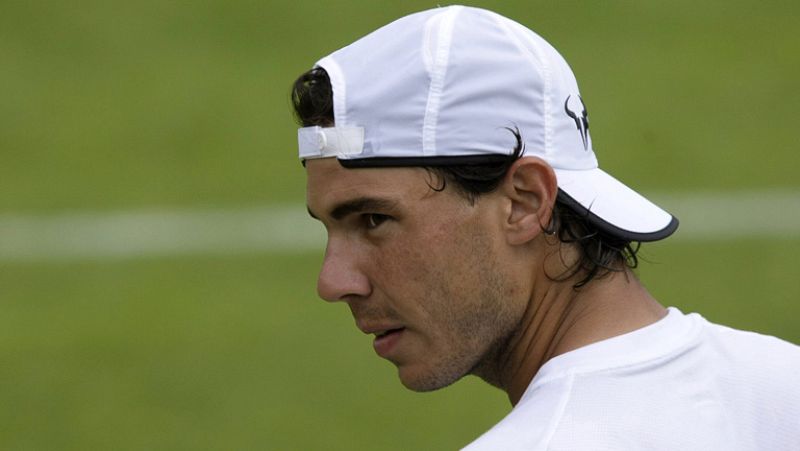 Se prolonga la ausencia de Nadal, que no supera su tendinitis. Acaba de anunciar que no está en condiciones de jugar el Open de Estados Unidos...el único grande que nunca se había perdido. 