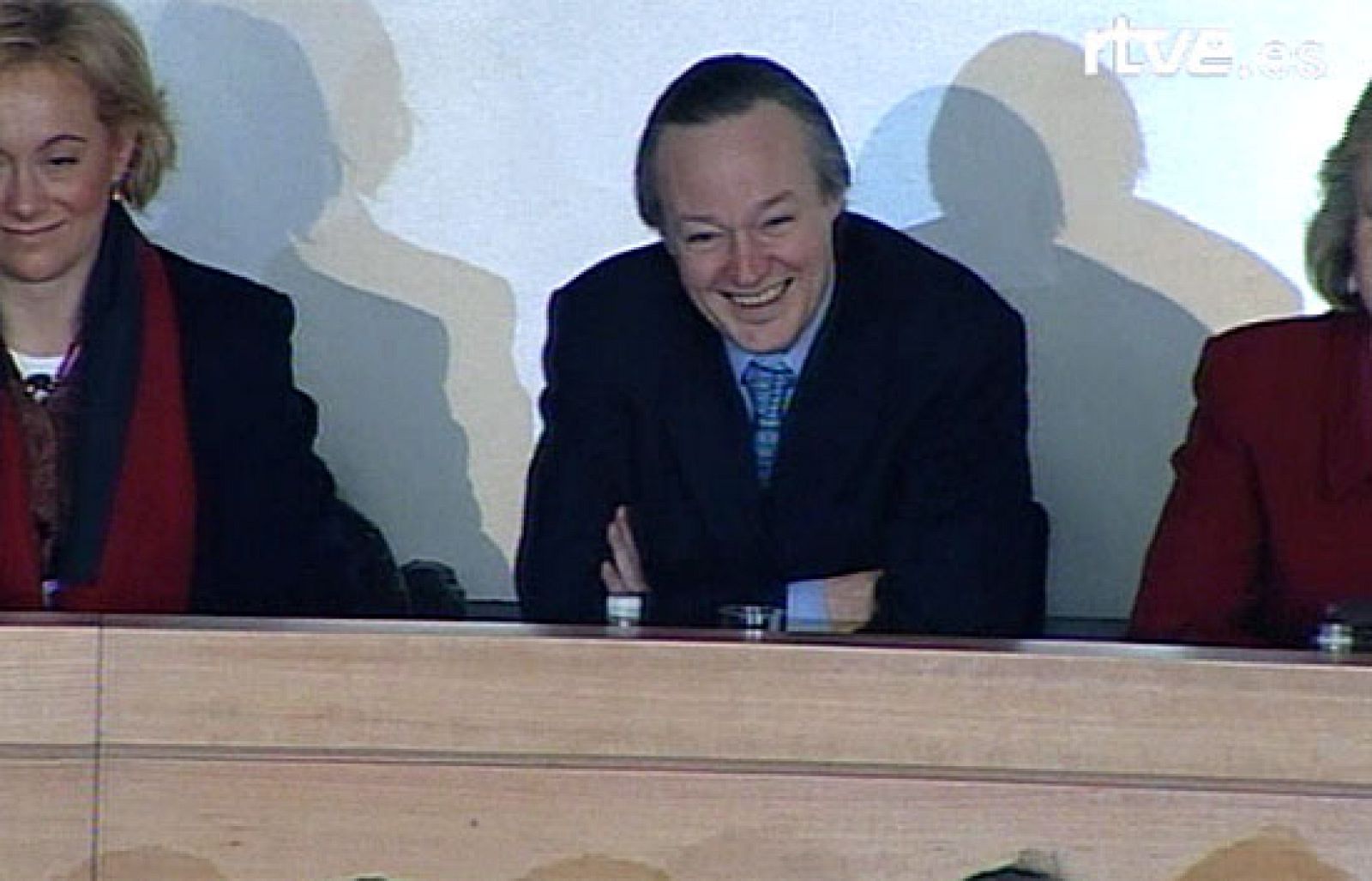 Josep Piqué se afilia al PP (1999)