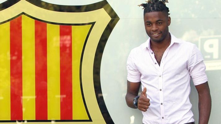 Informativo 24h - Alex Song llega a Barcelona