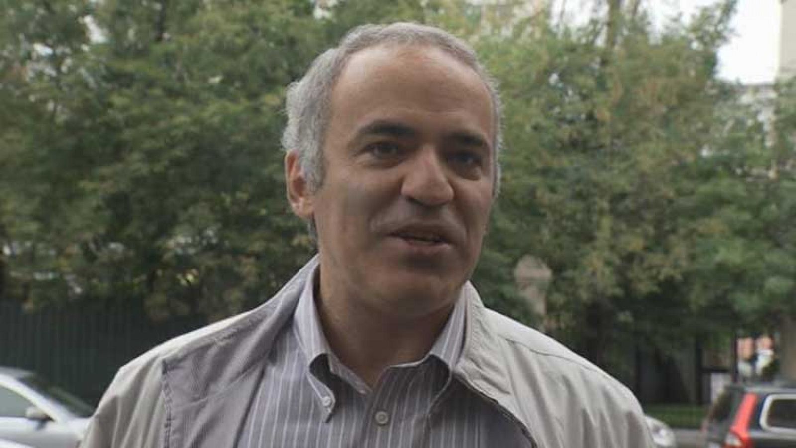 Kasparov acusado de morder a un agente podría llegar a pasar 5 años en prisión