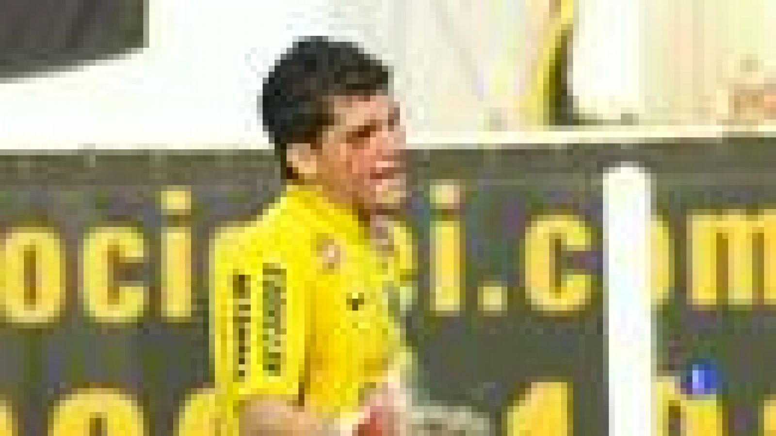 En el fútbol internacional encontramos  encontramos un choque que recuerda al de Pepe en el Santos - Corinthians, partido de la liga brasileña, Por otro lado, en Bélgica la Ola de calor obligó a parar un partido para refrescar a la grada con una man