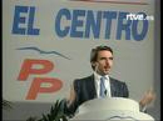 Aznar, en el Congreso de PP (1996)