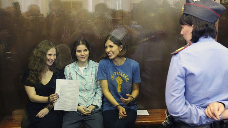 Otras dos integrantes de las Pussy Riot, en busca y captura en Rusia