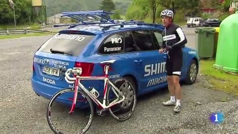 El comentarista de TVE afronta en esta ocasión la subida al puerto leonés de los Ancares, el primero del tríptico que decidirá la Vuelta ciclista a España 2012.