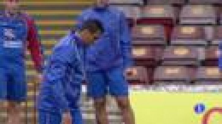 Telediario 1 - El Levante se estrena en Europa y sueña con la fase de grupos