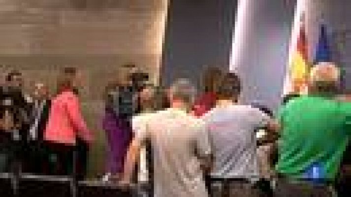 Telediario 1 - Los parados en hogares con más de 481 euros por cabeza no cobrarán los 400 euros