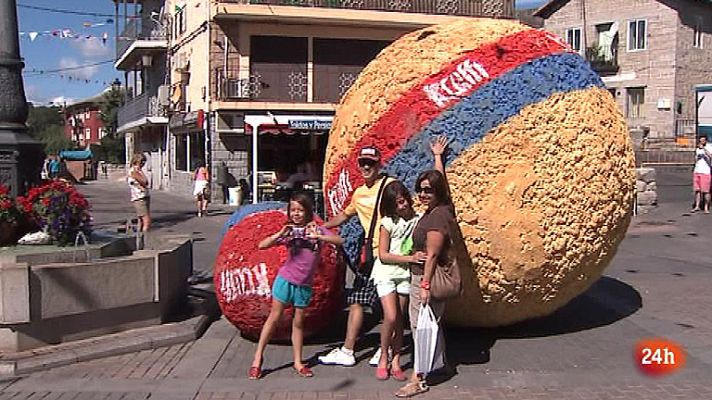 Informativo 24h - Encierro con bolas gigantes