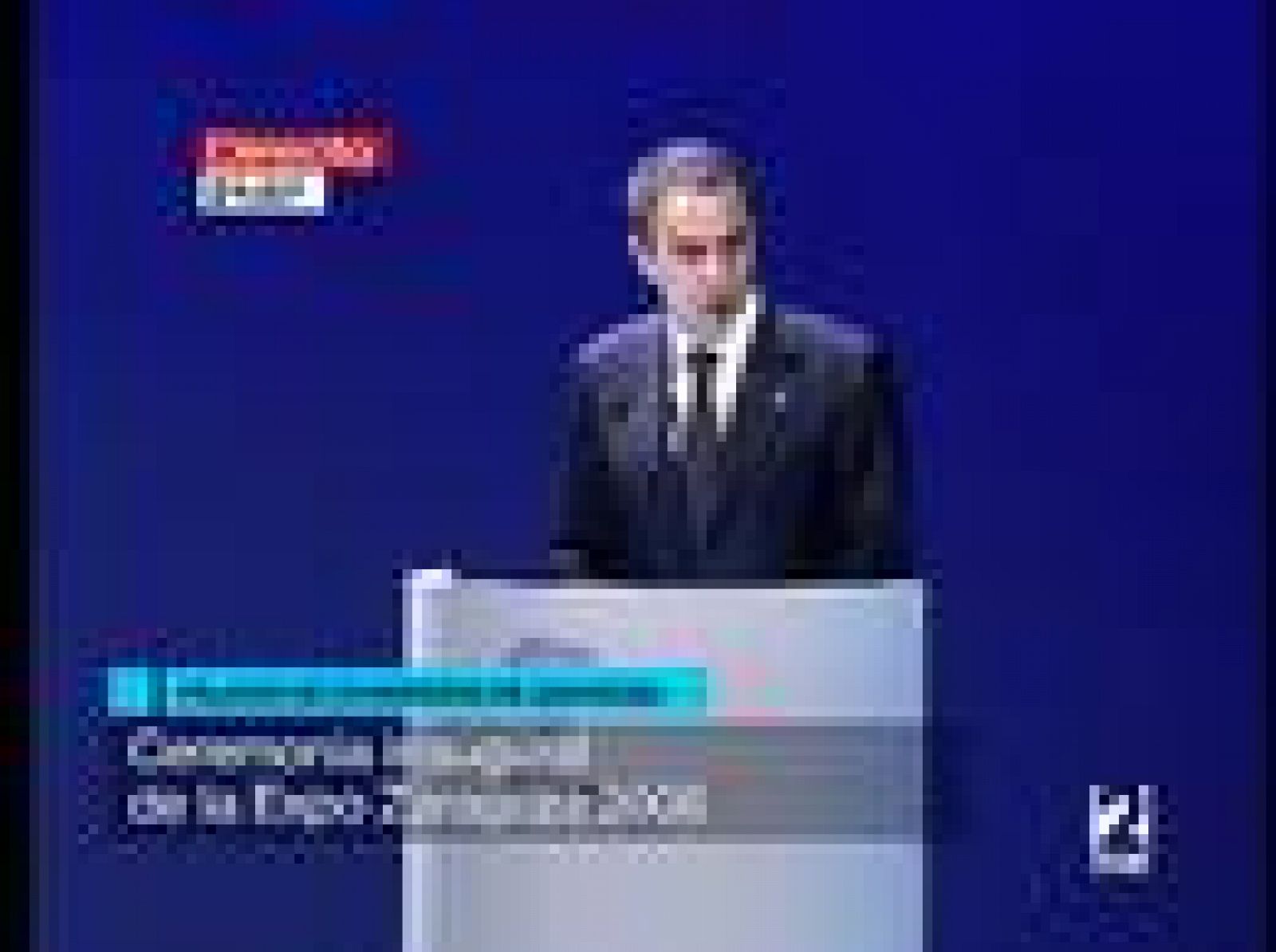 Zapatero elogia al río Ebro durante la inauguración de la Expo 2008.