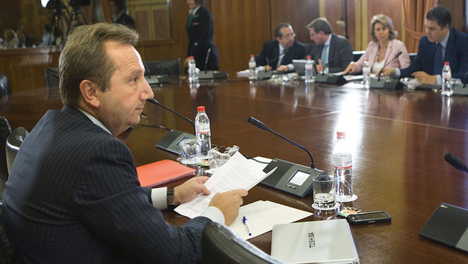 Recio afirma que "nada tiene que ver" la legalidad de los ERE con los "abusos" en su aplicación