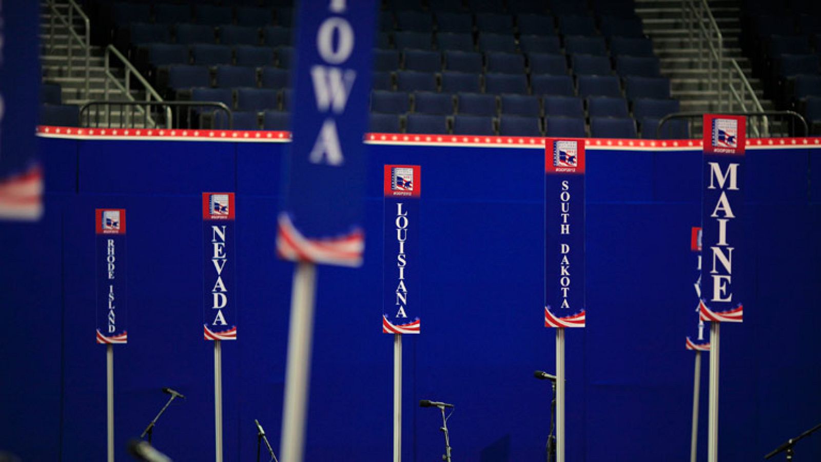 Los republicanos de EE.UU. abren su convención pero retrasan el programa por la tormenta Isaac