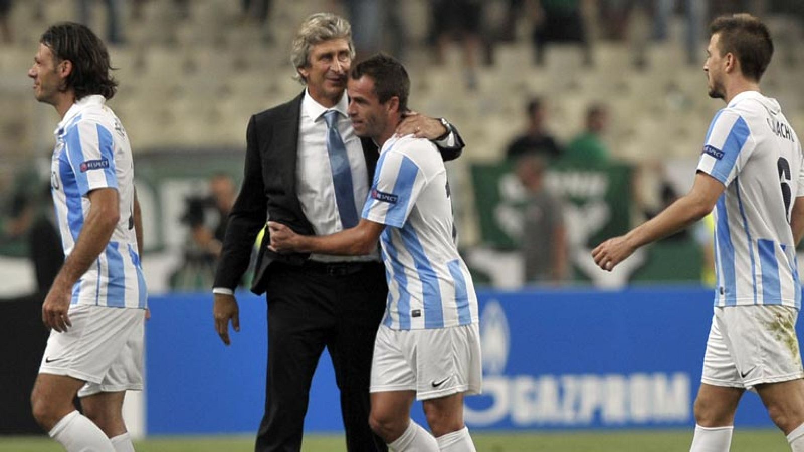 El conjunto que dirige Manuel Pellegrini empata a cero en Atenas contra el Panathinaikos y estará en el sorteo de la fase de grupos de este jueves.