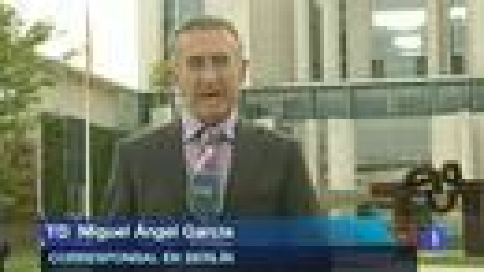 Telediario 1: Merkel sigue inflexible sobre el papel del BCE tras reunirse con Monti | RTVE Play
