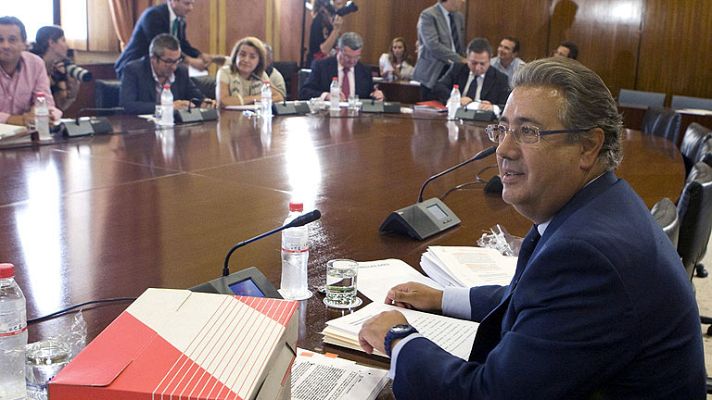 Informativo 24h - Zoido niega intrusos en los ERE que recibieron ayudas del Gobierno de Aznar