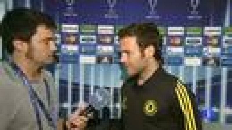 Juan Mata,campeon de Europa y del mundo, en solo unos meses se ha convertido es uno de los referentes del Chelsea tanto por lo deportivo como por el cariño que le tiene la afición.