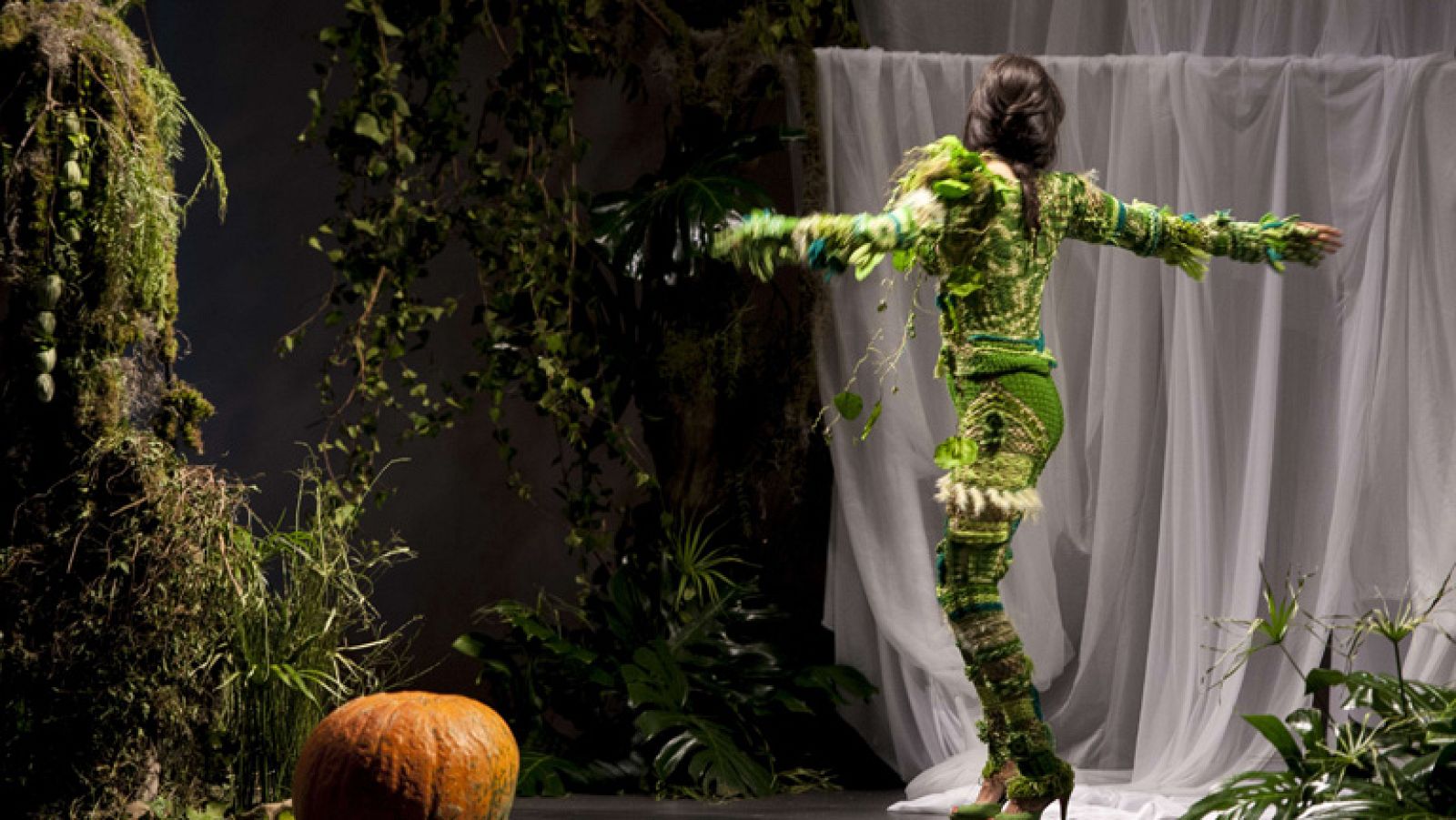 Desfile de Francis Montesinos