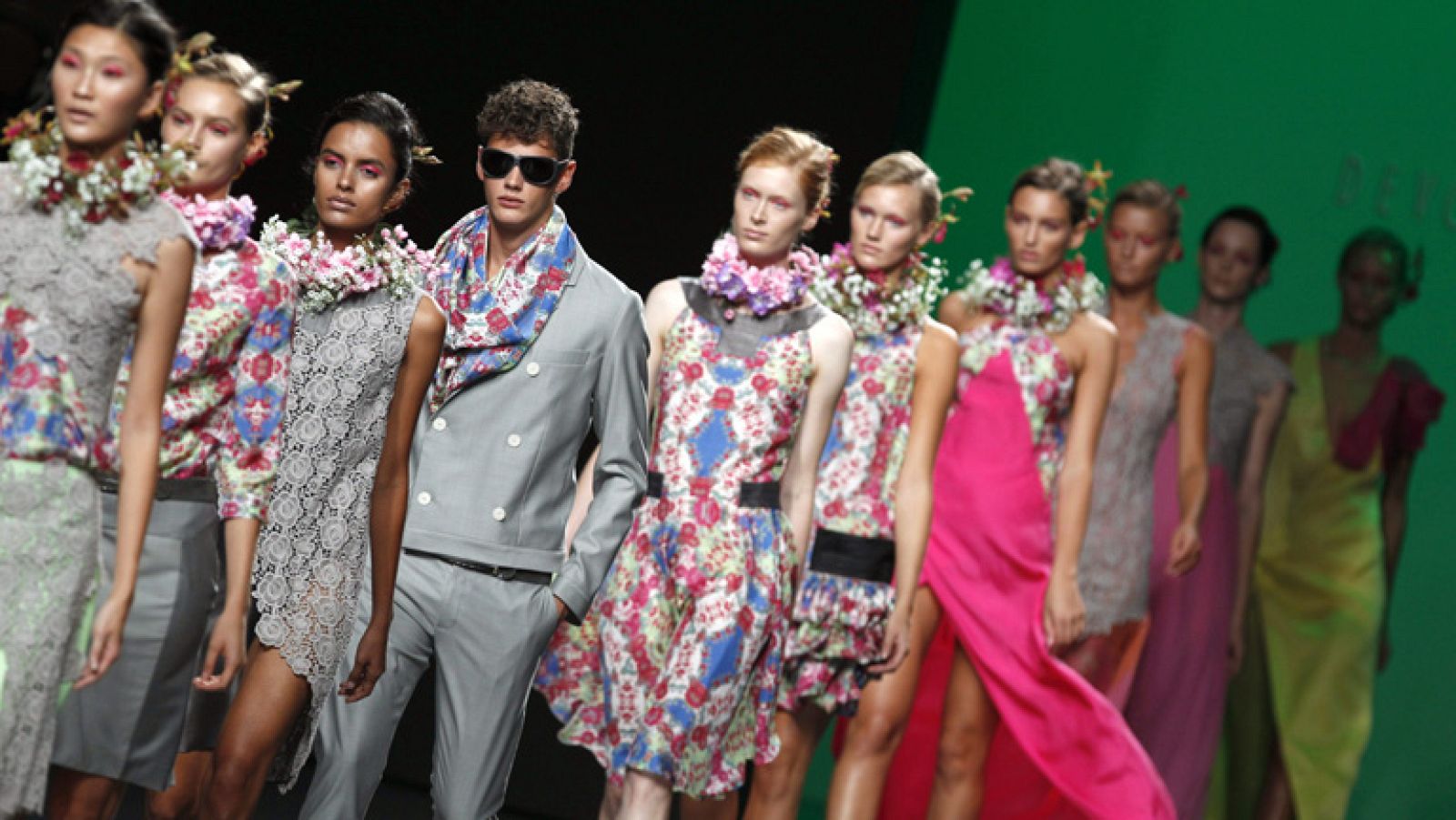 Desfile de Devota & Lomba