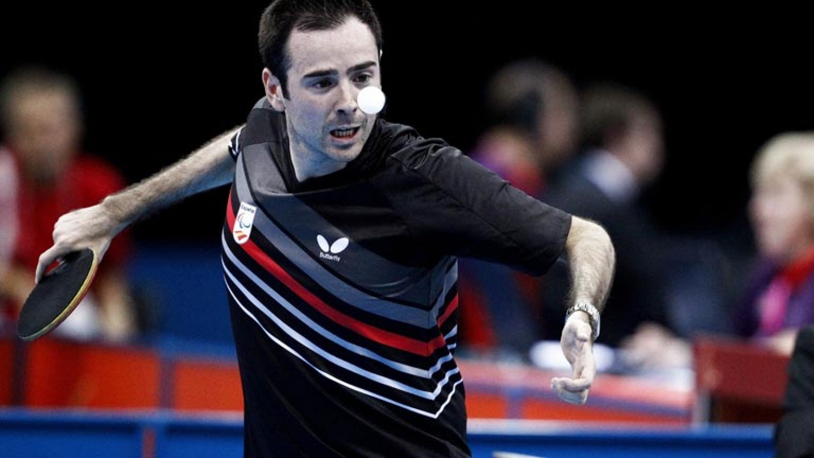 El palista paralímpico español Álvaro Valera (C6) se ha quedado hoy a un paso de la medalla de oro al perder la final (8-11, 8-11 y 10-12) ante el tailandés Rungro Thainiyom, en la cuarta jornada de los Juegos Paralímpicos Londres 2012.