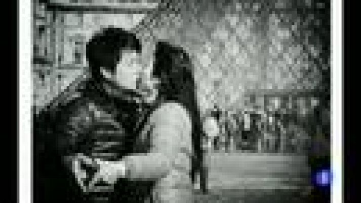 Telediario 1 - Un beso con 148.000 seguidores