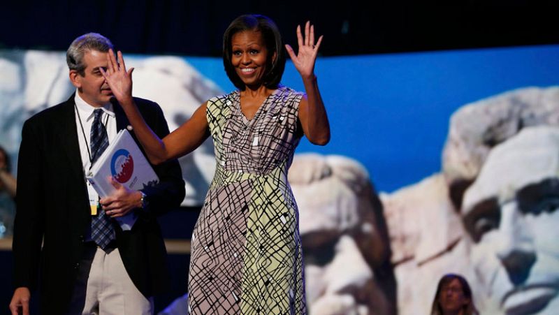 Obama critica las políticas económicas de Romney