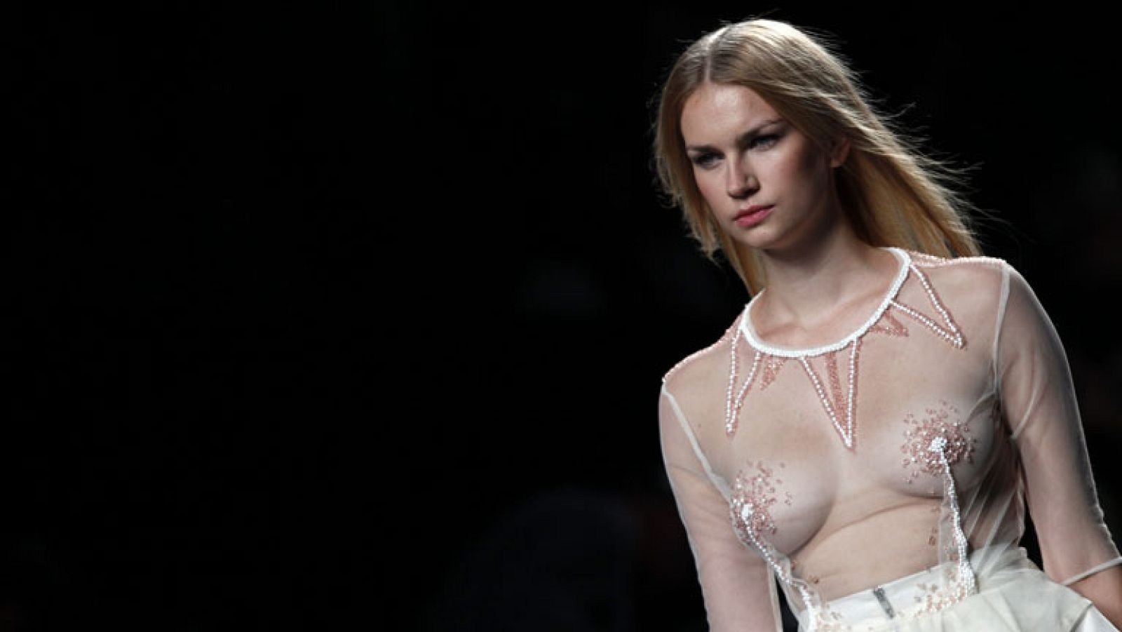 Desfile íntegro de Victor Von Schwarz