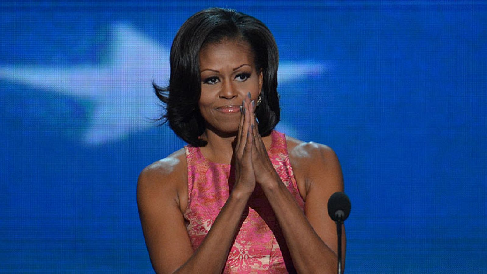 Barack Obama "conoce el sueño americano porque lo ha vivido", defiende Michelle Obama