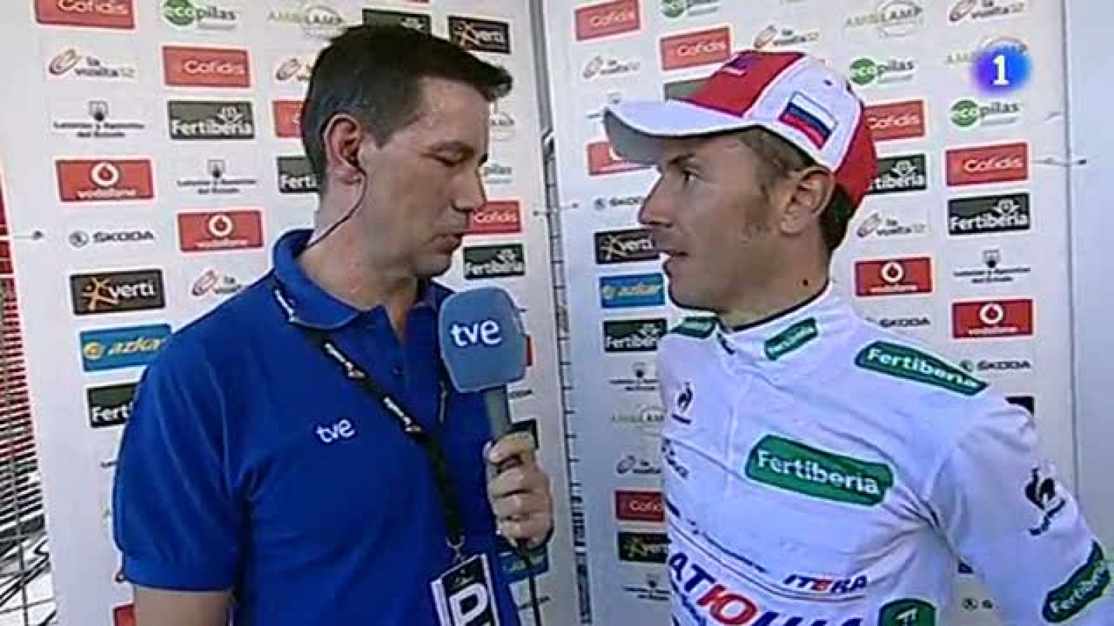 El corredor catalán ha vuelto a mostrar su mejor cara tras la ceremonia del podio de la Vuelta e incluso ha tenido sentido del humor con la perdida del liderato que sufrió en Fuente Dé.