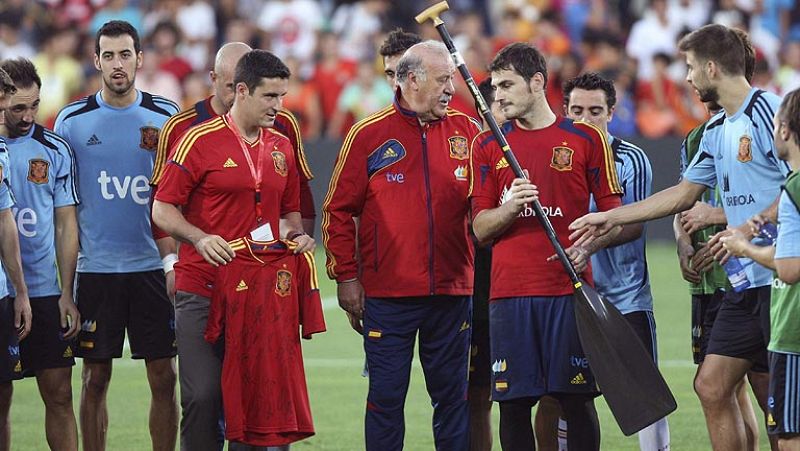 España vuelve con Villa ante Arabia Saudí mirando a Brasil 2014