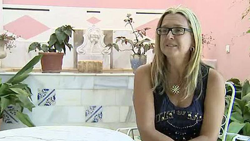 La seleccionadora nacional de natación sincronizada, Anna Tarrés,  ha expresado su perplejidad por la decisión del presidente de la Real  Federación Española de Natación (RFEN), Fernando Carpena, de no  renovar su contrato, que expira el próximo 31 d