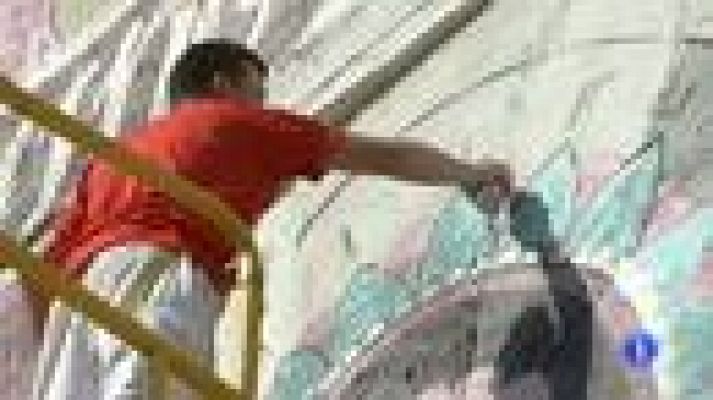 Telediario 1 - Zaragoza se viste con spray