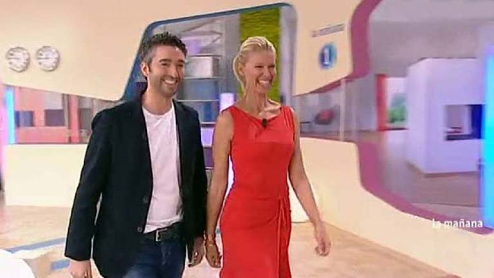 Anne Igartiburu y Roi Groba en La mañana de La 1