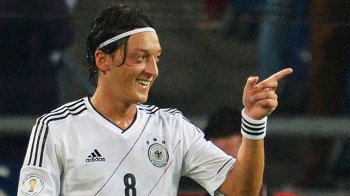 Telediario 1 - Todas las grandes selecciones tienen compromisos mundialistas