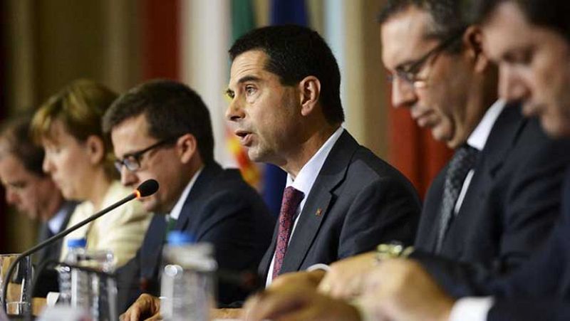 Bruselas da más tiempo a Portugal para cumplir con el déficit 