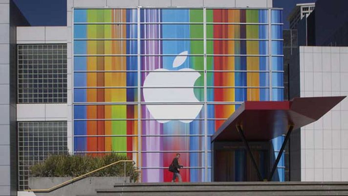 Telediario 1 - El mercado del Iphone