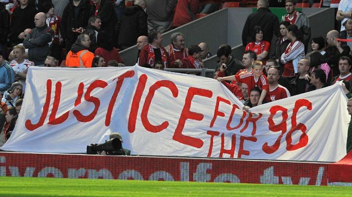 Telediario 1 - Informe Hillsborough, 96 muertos en el Liverpool-Nottingham Forest