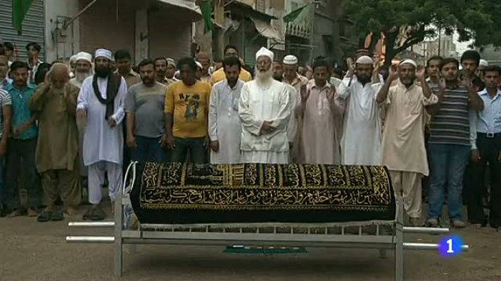 Telediario 1 - Incendio en Pakistán