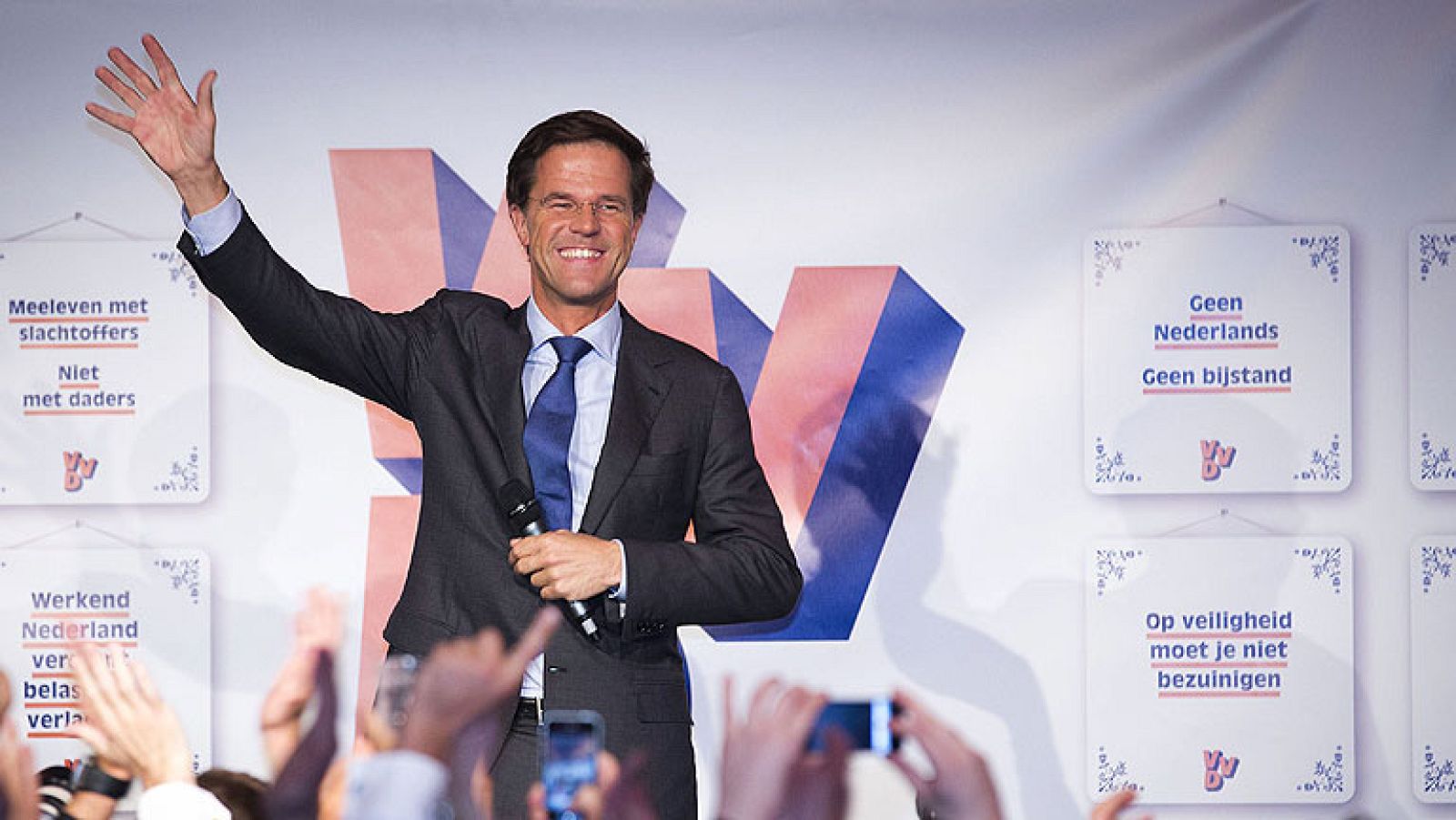 Los liberales se imponen a los laboristas en Holanda